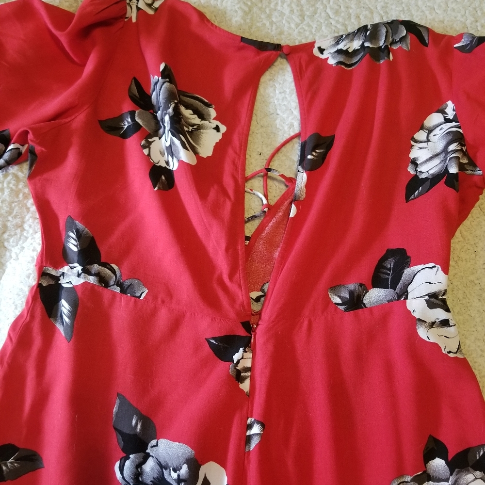 Red midi roses dress - Picture 2 of 2